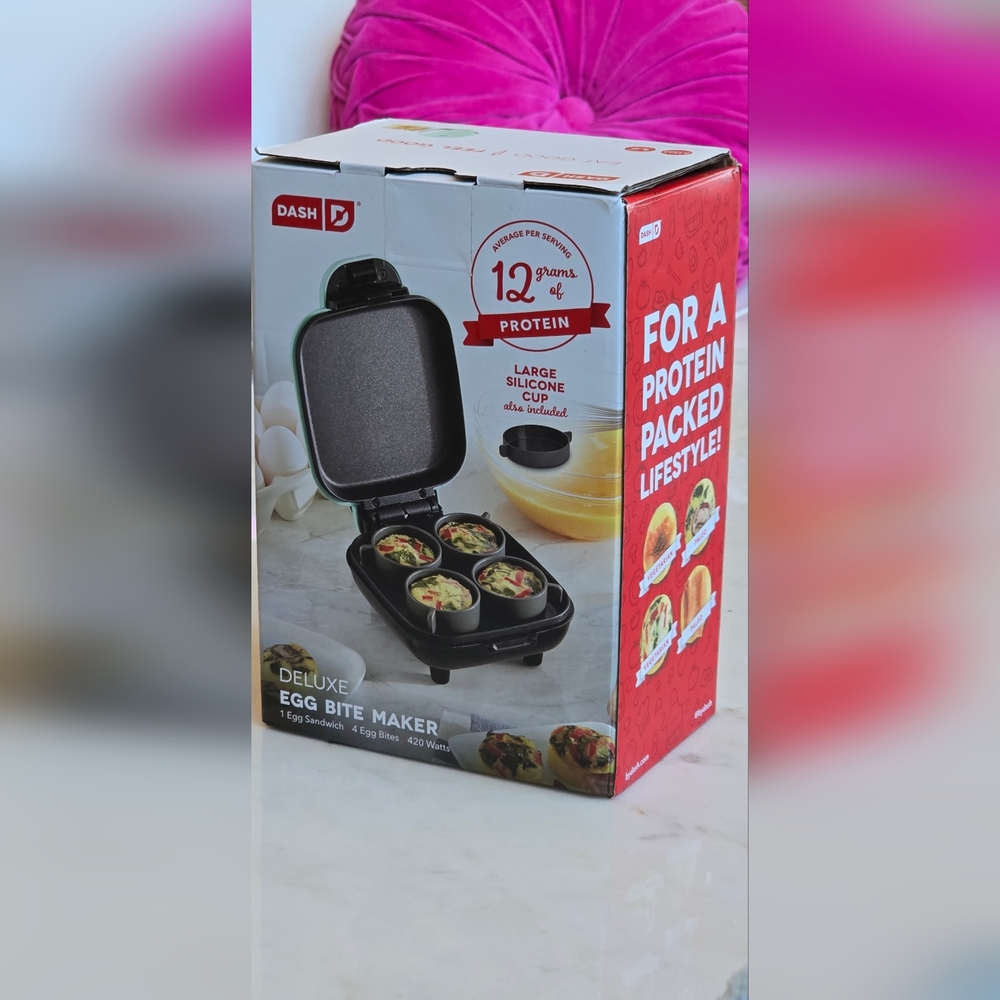 NWT Dash Aqua Blue Egg Bite Maker - Picture 2 of 12